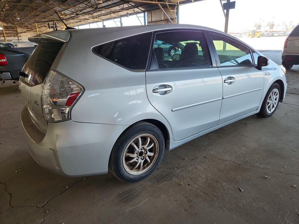 Photo 3 from auction – 2012 TOYOTA PRIUS V with VIN JTDZN3EU3C3129004