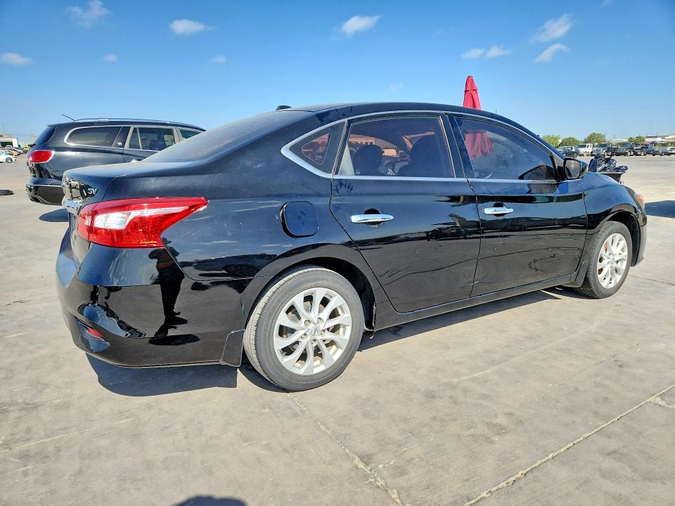 Photo 3 from auction – 2018 NISSAN SENTRA with VIN 3N1AB7AP1JY209910