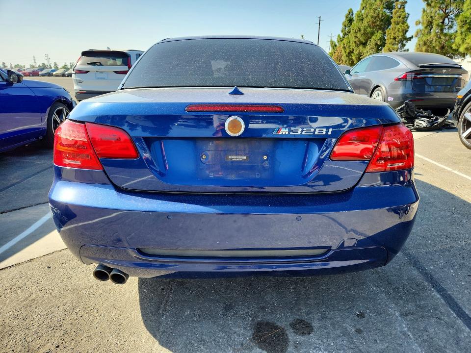 Photo 6 from auction – 2012 BMW 328 with VIN WBADW7C58CE730677