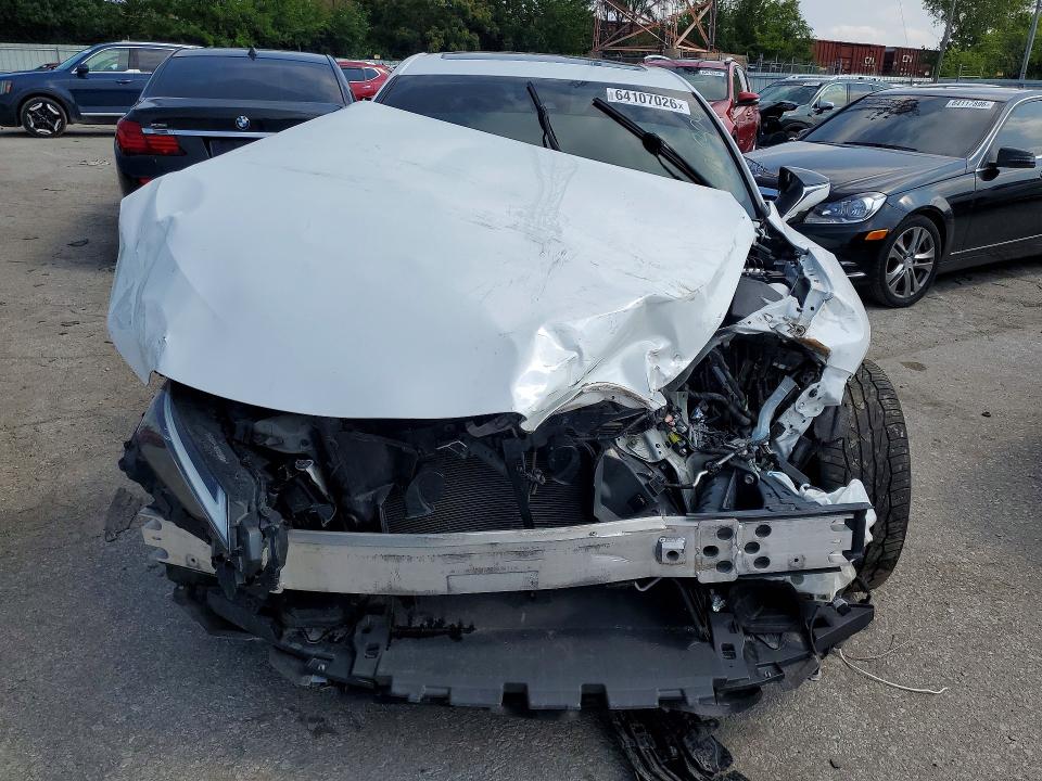 Zdjęcie 5 z aukcji – 2022 LEXUS IS z VIN JTHGZ1E22N5026306