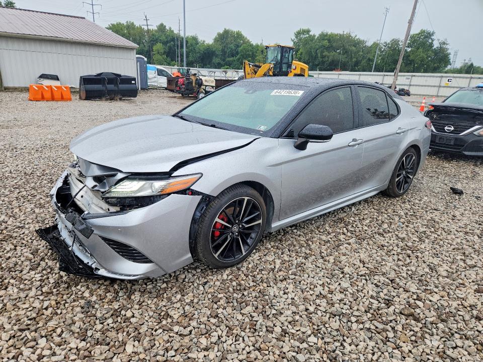Photo 1 from auction – 2018 TOYOTA CAMRY with VIN 4T1B61HK3JU014144