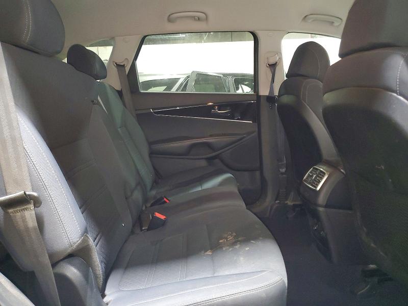 Photo 11 from auction – 2017 KIA SORENTO with VIN 5XYPGDA52HG242760