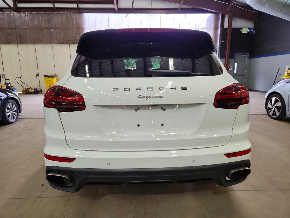 Photo 6 from auction – 2018 PORSCHE CAYENNE with VIN WP1AA2A28JKA06145
