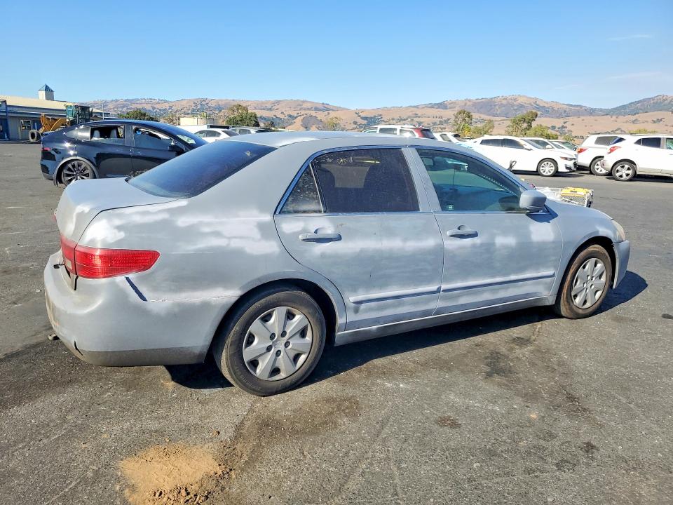 Photo 3 from auction – 2003 HONDA ACCORD with VIN JHMCM56323C045667