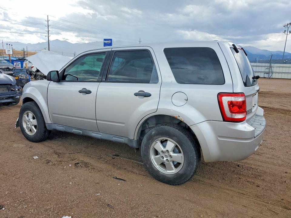 Photo 2 from auction – 2011 FORD ESCAPE with VIN 1FMCU9C77BKB24686