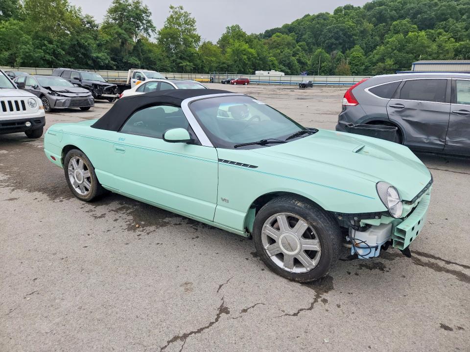 Photo 4 from auction – 2004 FORD THUNDERBIRD with VIN 1FAHP60A94Y100833