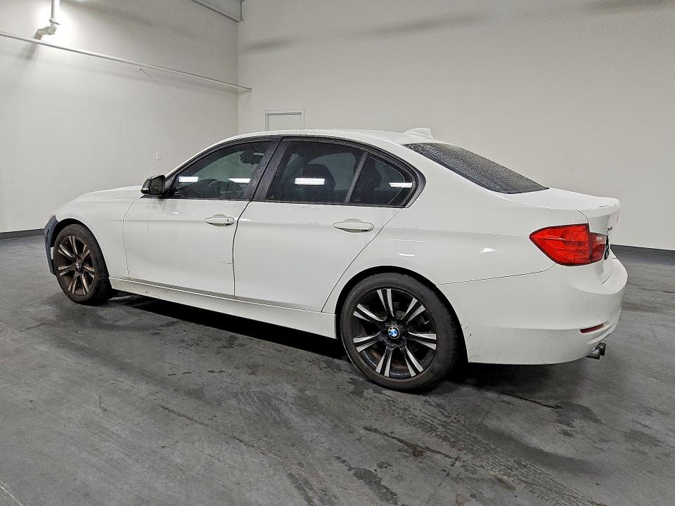 Photo 2 from auction – 2013 BMW 328 with VIN WBA3B3C55DJ698277