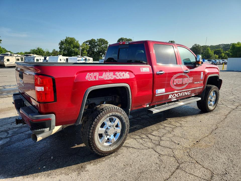 Фото 3 с аукциона – 2019 GMC SIERRA с VIN 1GT42WEY8KF177599