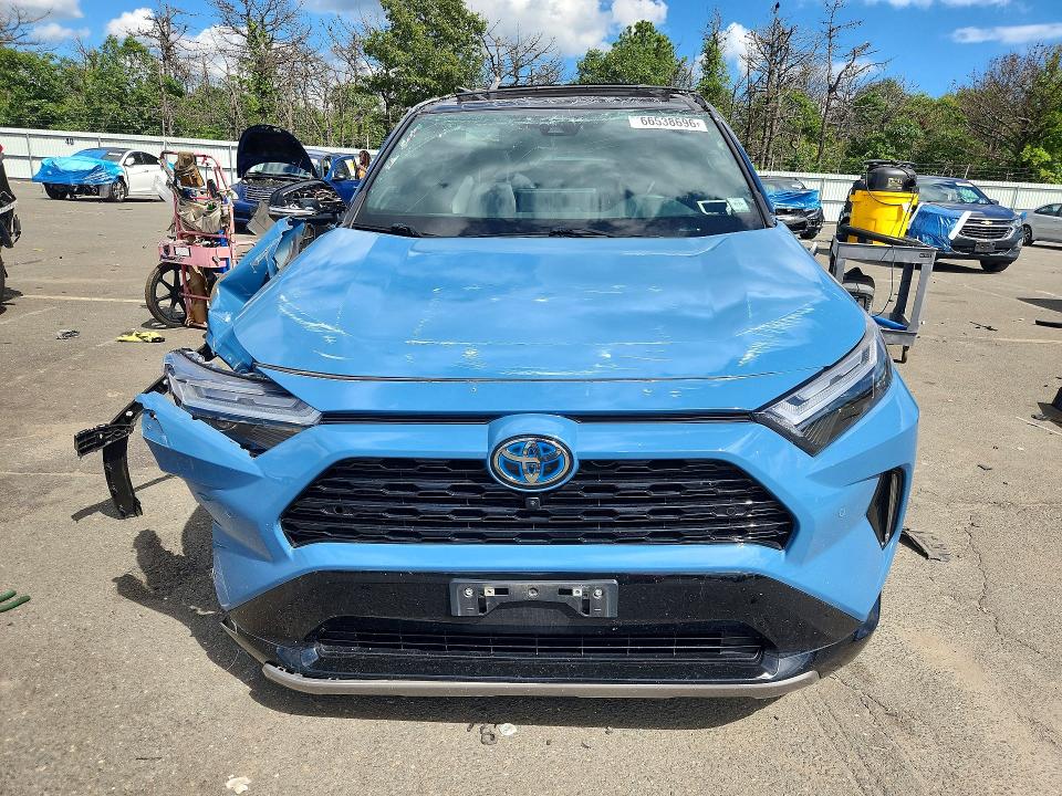 Photo 5 from auction – 2024 TOYOTA RAV4 with VIN 4T3E6RFV1RU171019