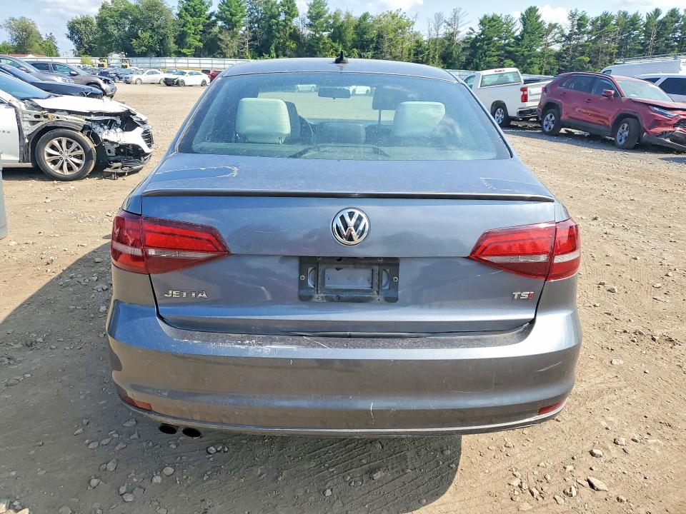 Photo 6 from auction – 2017 VOLKSWAGEN JETTA with VIN 3VWD17AJ4HM303299