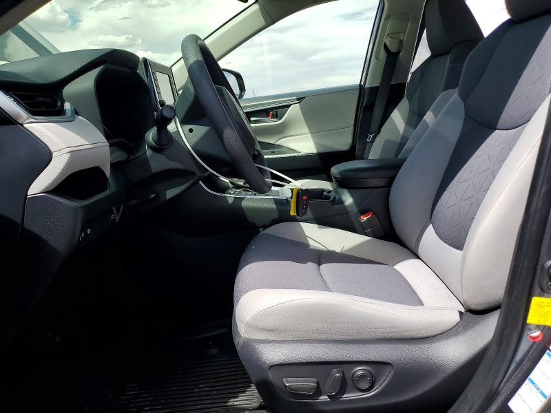 Photo 7 from auction – 2019 TOYOTA RAV4 with VIN JTMP1RFVXKD025809
