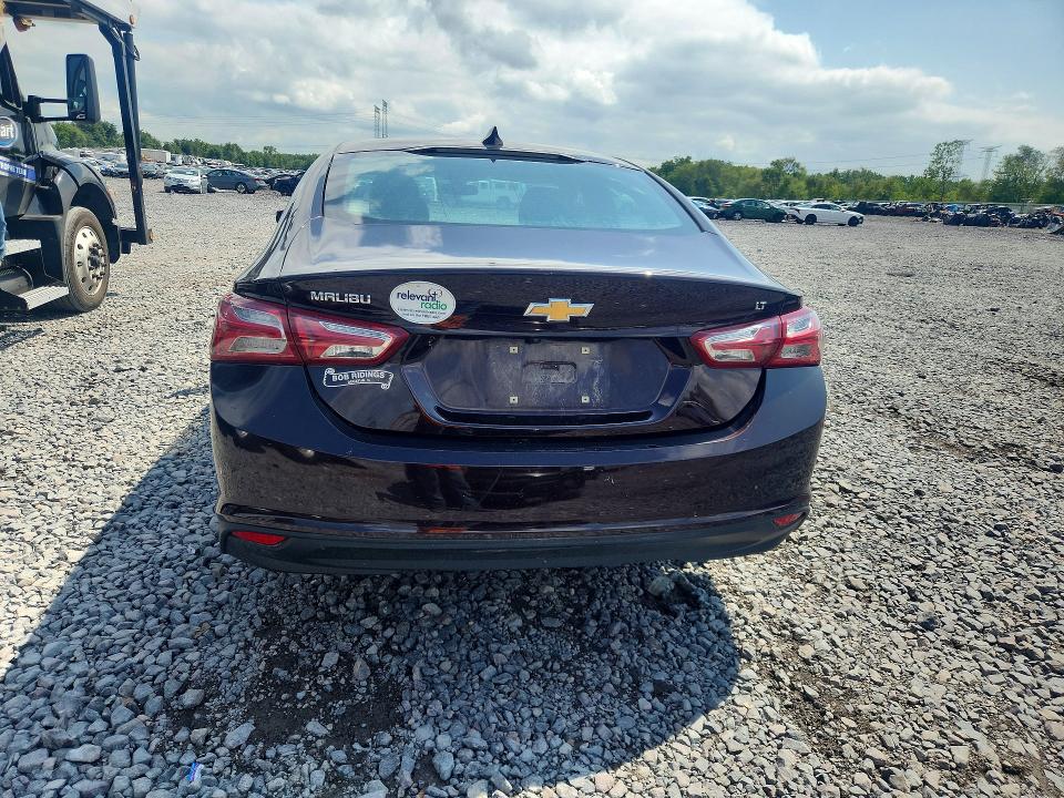 Photo 6 from auction – 2021 CHEVROLET MALIBU with VIN 1G1ZD5ST0MF027971