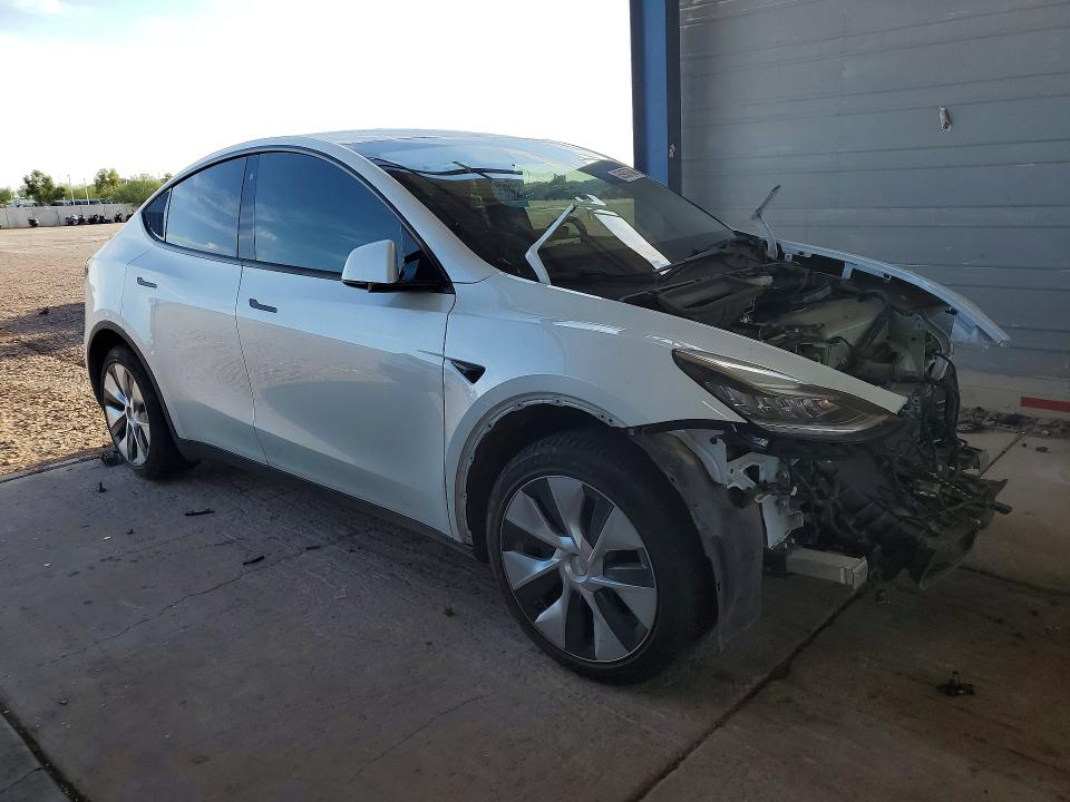 Photo 4 from auction – 2020 TESLA MODEL Y with VIN 5YJYGDEE0LF010317
