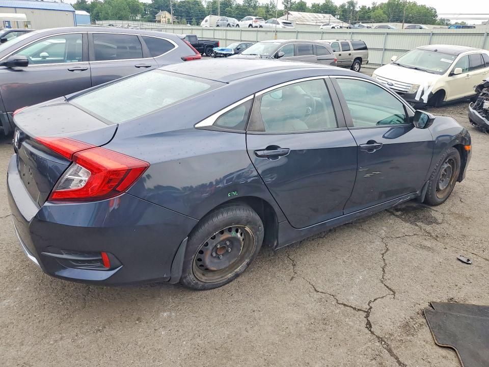 Photo 3 from auction – 2019 HONDA CIVIC with VIN 2HGFC2F65KH532482