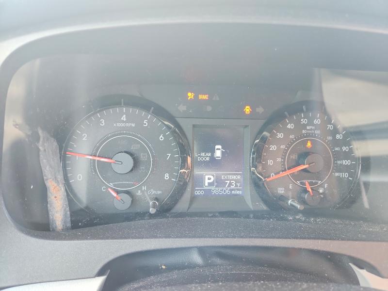Photo 9 from auction – 2017 TOYOTA SIENNA with VIN 5TDZZ3DC7HS838750