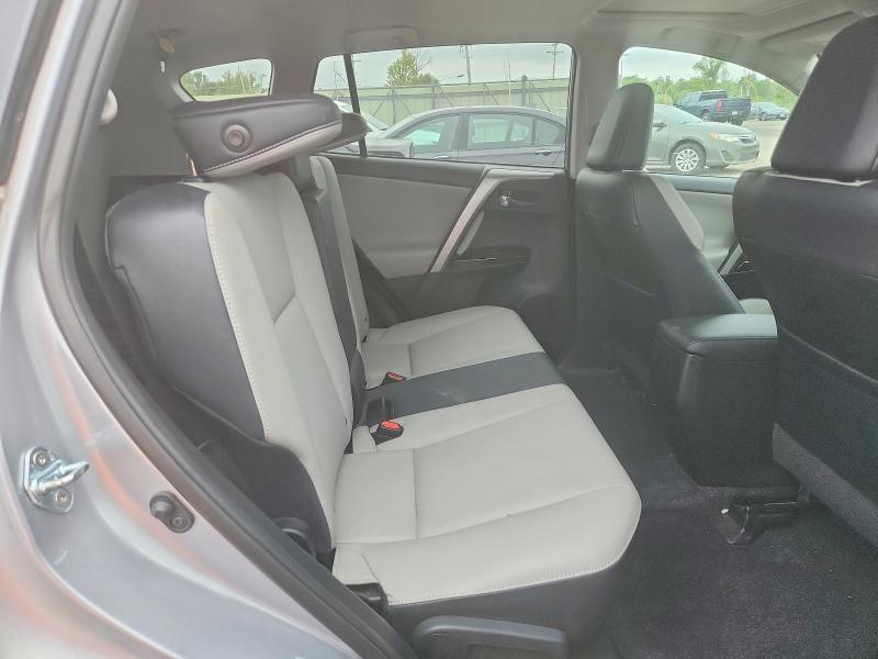 Photo 11 from auction – 2017 TOYOTA RAV4 with VIN 2T3DFREV6HW601896