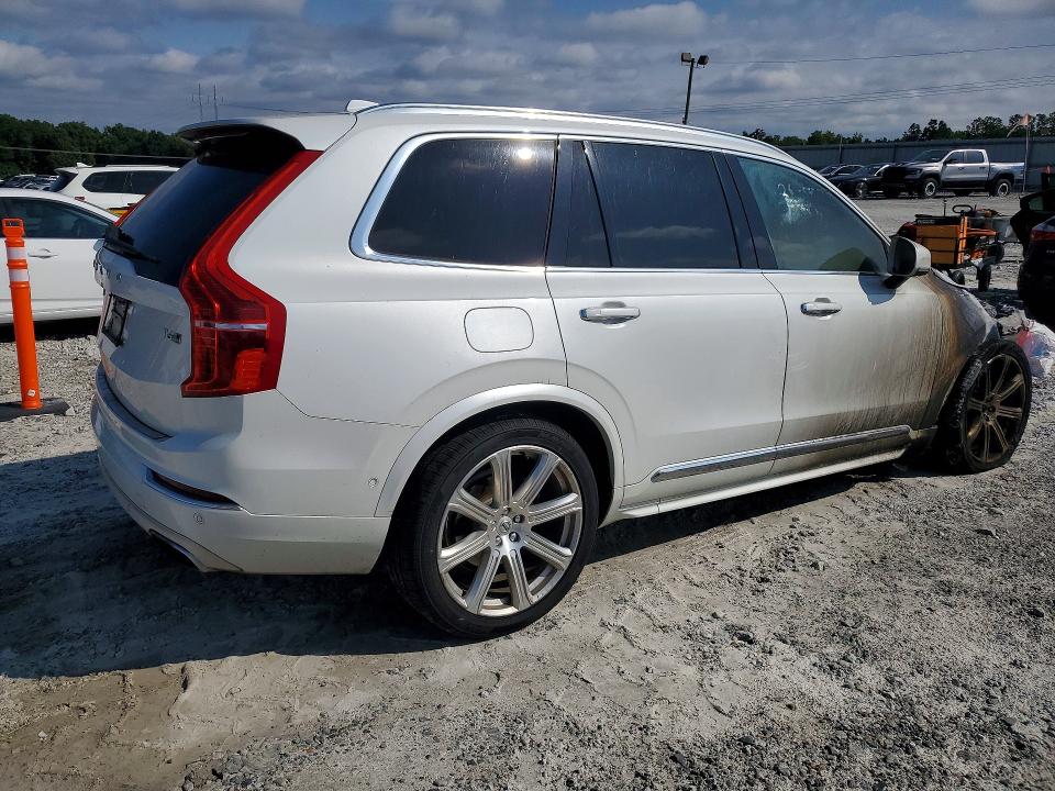 Zdjęcie 3 z aukcji – 2017 VOLVO XC90 z VIN YV4A22PL0H1163552
