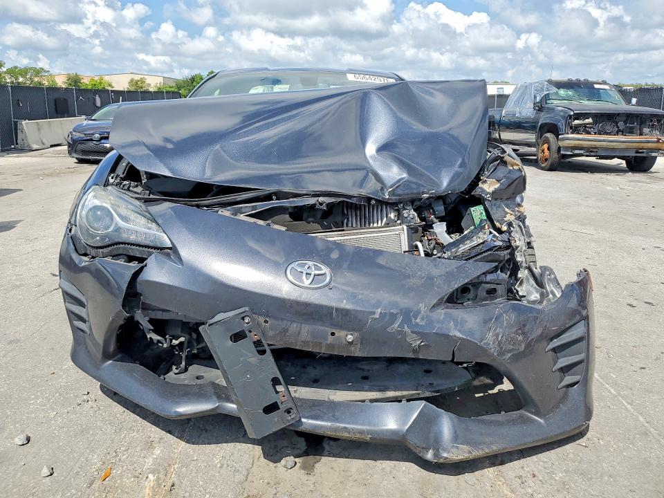 Photo 5 from auction – 2019 TOYOTA 86 with VIN JF1ZNAA17K8702400