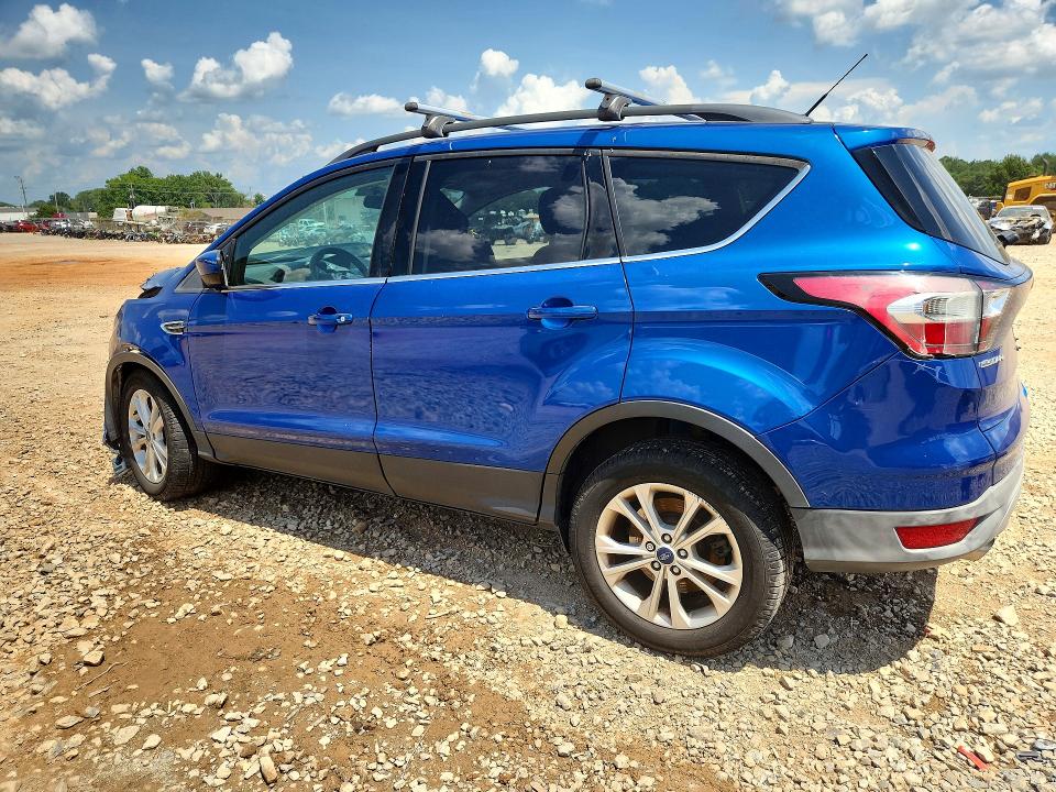 Снимка 2 от търг – 2018 FORD ESCAPE с VIN 1FMCU0GD2JUB81893