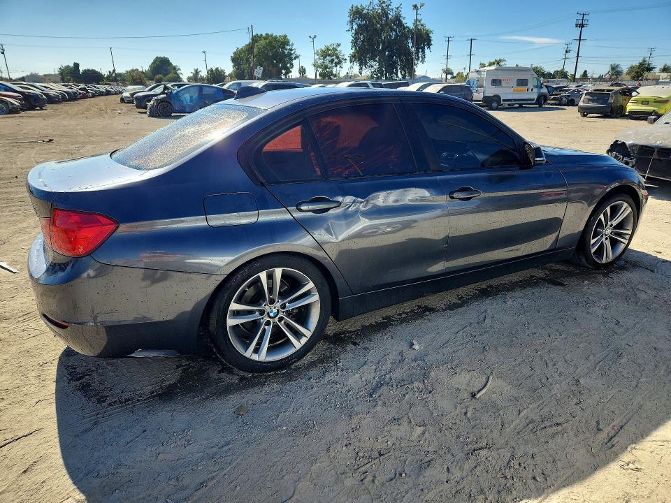 Photo 3 from auction – 2013 BMW 328 with VIN WBA3A5C54DJ462556
