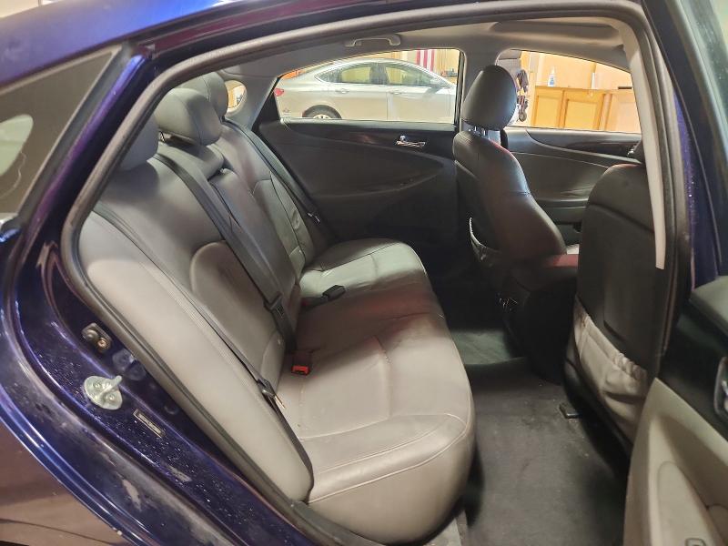 Photo 10 from auction – 2011 HYUNDAI SONATA with VIN 5NPEC4AC3BH220669