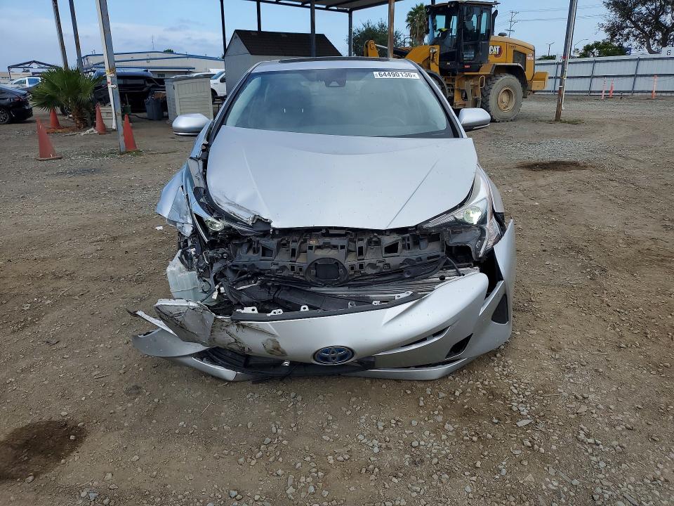 Photo 5 from auction – 2016 TOYOTA PRIUS with VIN JTDKARFU9G3508125
