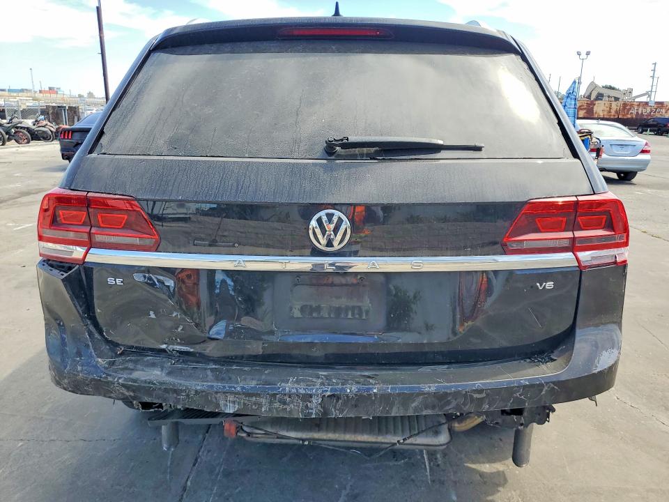 Снимка 6 от търг – 2018 VOLKSWAGEN ATLAS с VIN 1V2CR2CA1JC571840