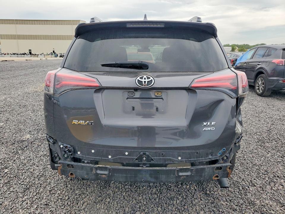 Photo 6 from auction – 2017 TOYOTA RAV4 with VIN JTMRFREV3HJ117723