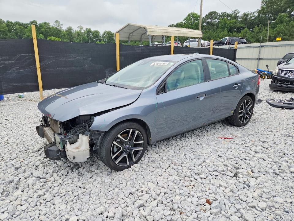 VOLVO S60 2017 with VIN YV126MFLXH2423405 - Photo from auction