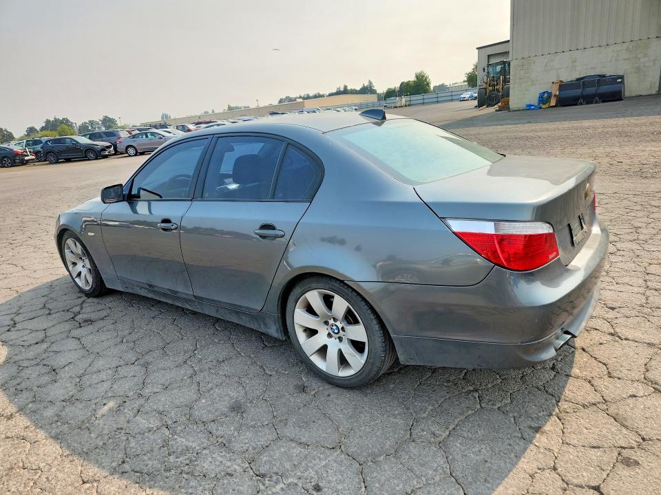 Photo 2 from auction – 2005 BMW 530 with VIN WBANA73555CR59657