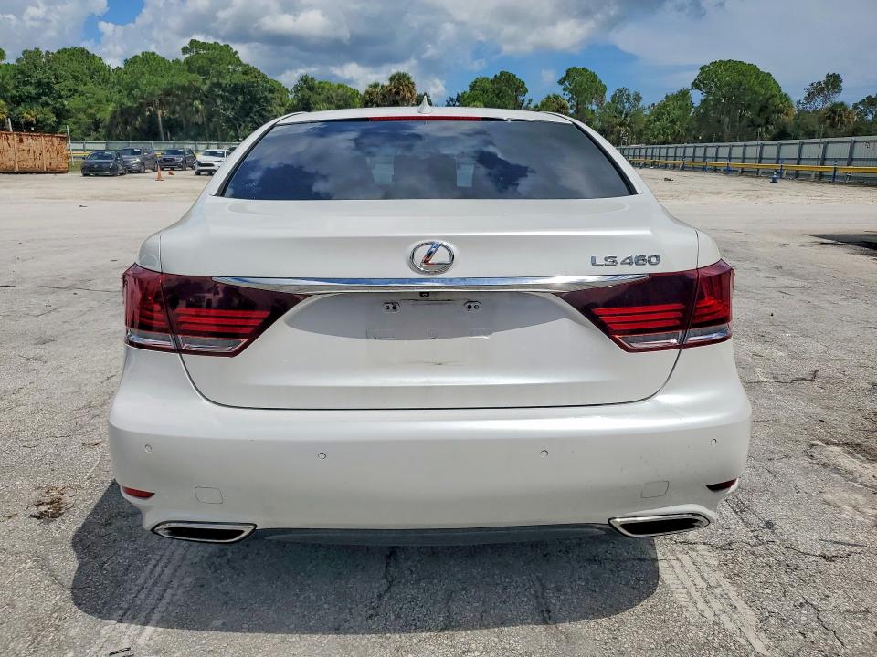 Photo 6 from auction – 2016 LEXUS LS with VIN JTHBL5EF7G5141623