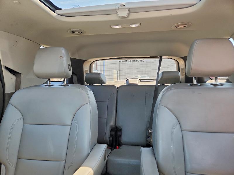 Photo 10 from auction – 2018 CHEVROLET TRAVERSE with VIN 1GNERHKW4JJ121516