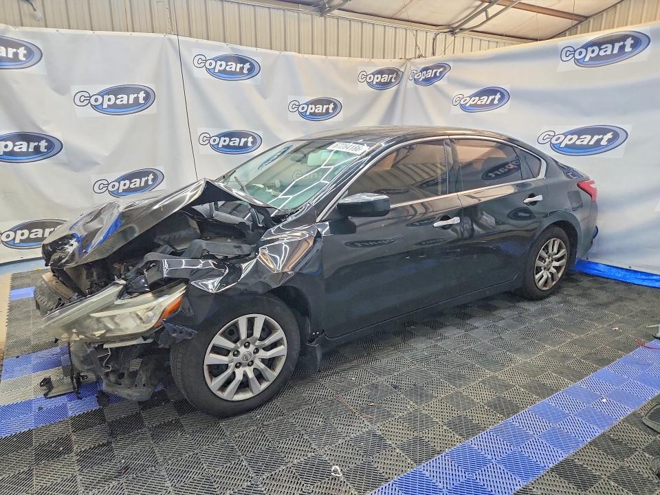 NISSAN ALTIMA 2017 with VIN 1N4AL3AP1HC266586 - Photo from auction