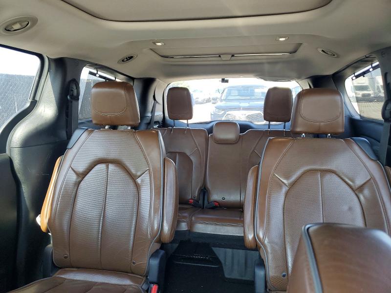 Photo 10 from auction – 2018 CHRYSLER PACIFICA with VIN 2C4RC1GG1JR354365