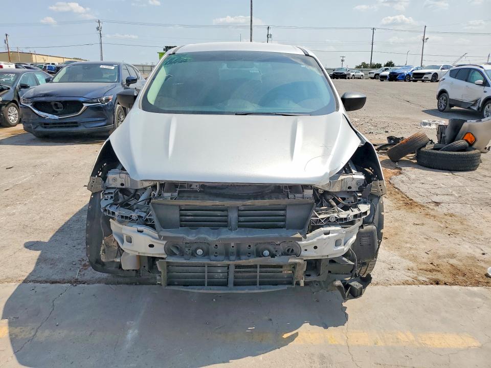 Photo 5 from auction – 2019 FORD ESCAPE with VIN 1FMCU0F76KUA62824