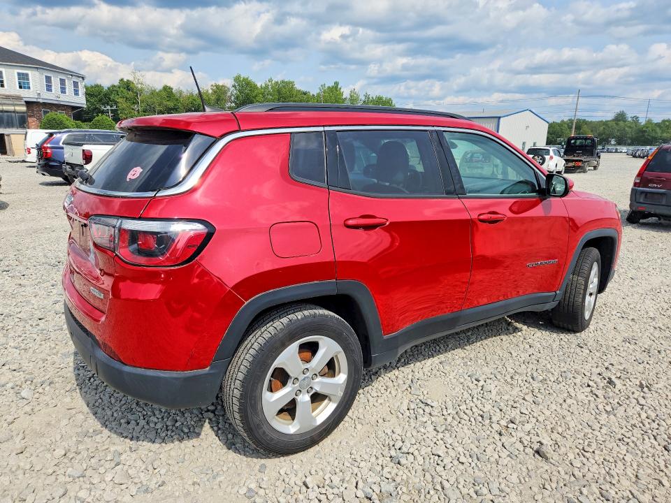 Photo 3 from auction – 2019 JEEP COMPASS with VIN 3C4NJDBB6KT686110
