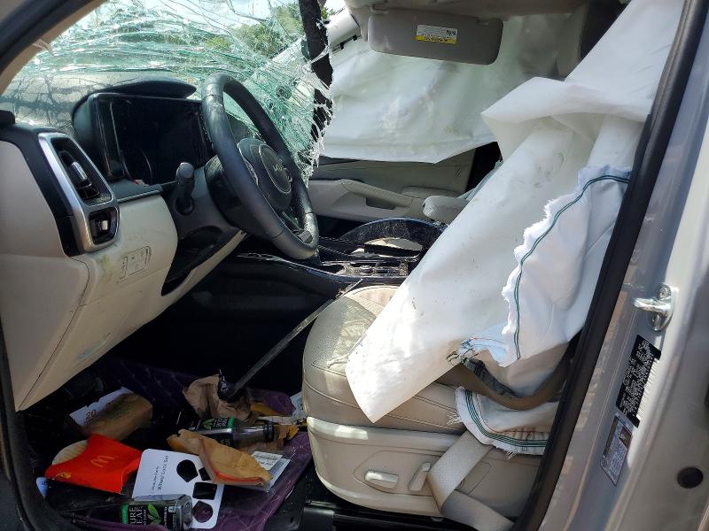 Photo 7 from auction – 2022 KIA SORENTO with VIN 5XYRK4LF4NG157184