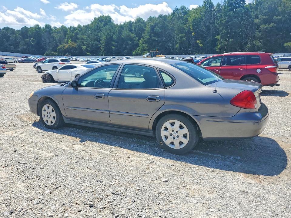 Photo 2 from auction – 2002 FORD TAURUS with VIN 1FAFP52272A214181