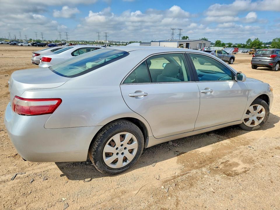 Photo 3 from auction – 2007 TOYOTA CAMRY with VIN 4T1BE46K77U618179