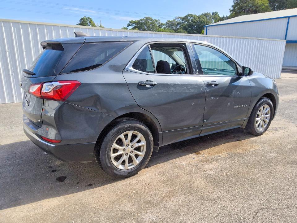 Photo 3 from auction – 2018 CHEVROLET EQUINOX with VIN 2GNAXJEV4J6183509