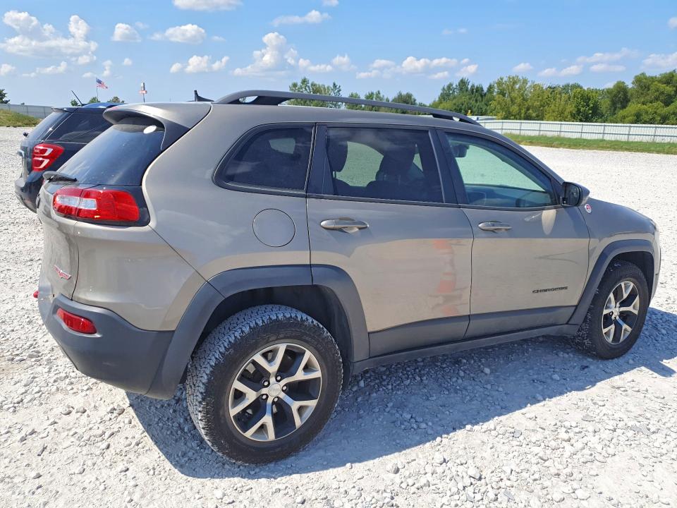 Photo 3 from auction – 2016 JEEP CHEROKEE with VIN 1C4PJMBS0GW377730