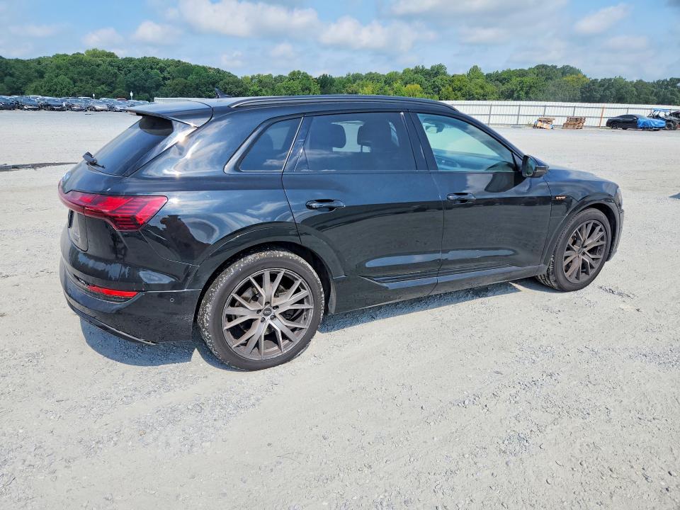 Photo 3 from auction – 2021 AUDI E-TRON with VIN WA1VABGE5MB038148