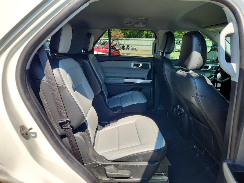 Photo 11 from auction – 2021 FORD EXPLORER with VIN 1FMSK7DH7MGA77890
