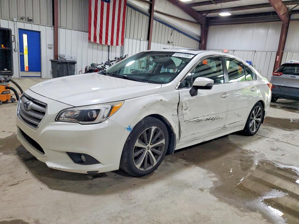 SUBARU LEGACY 2015 with VIN 4S3BNAN66F3033377 - Photo from auction