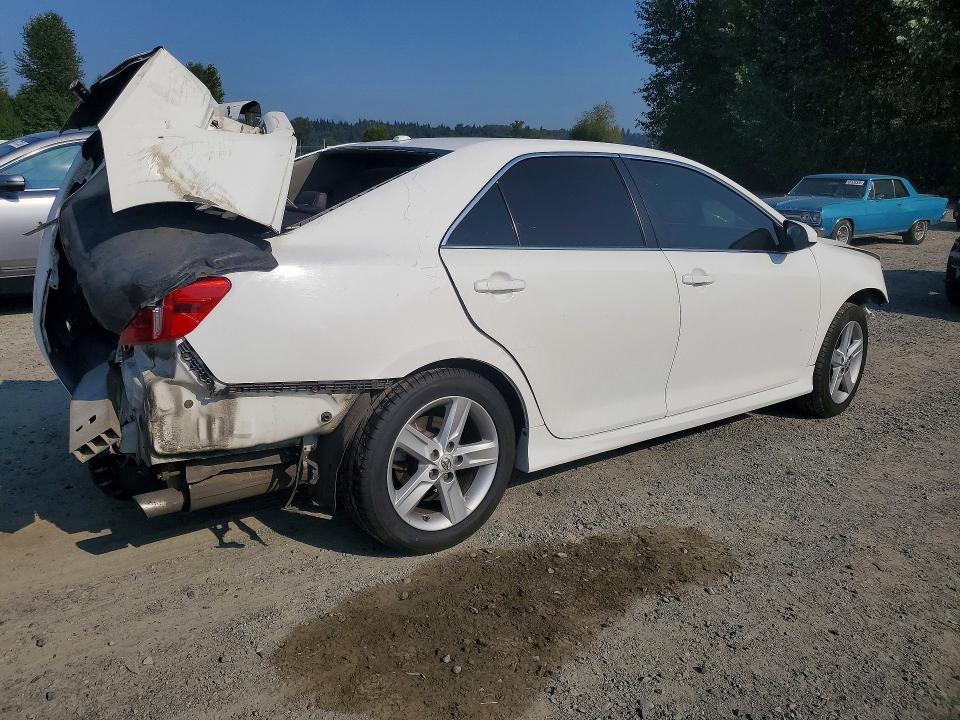 Photo 3 from auction – 2012 TOYOTA CAMRY with VIN 4T1BF1FK2CU161920