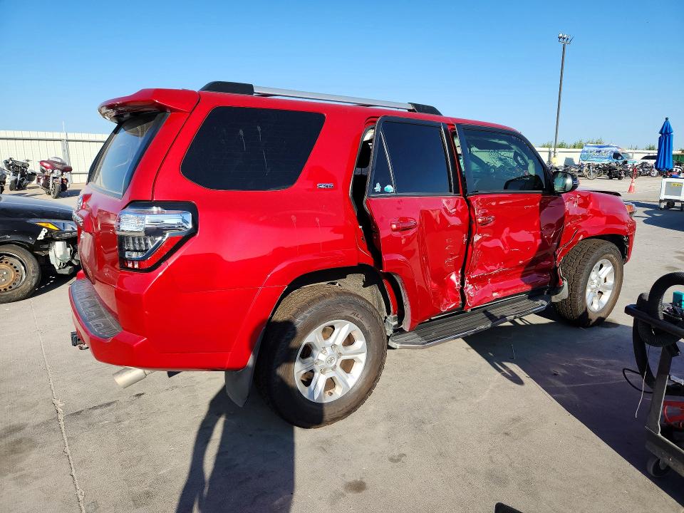 Photo 3 from auction – 2019 TOYOTA 4RUNNER with VIN JTEZU5JR7K5213258