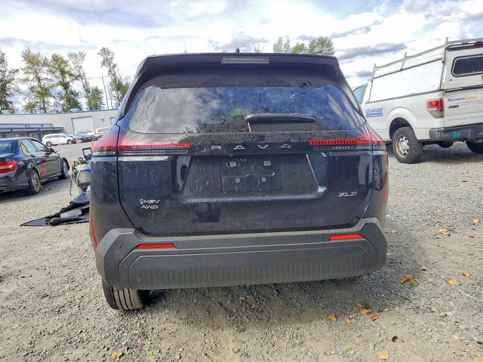 Снимка 6 от търг – 2026 TOYOTA RAV4 с VIN JTM6CRAV6TD318783