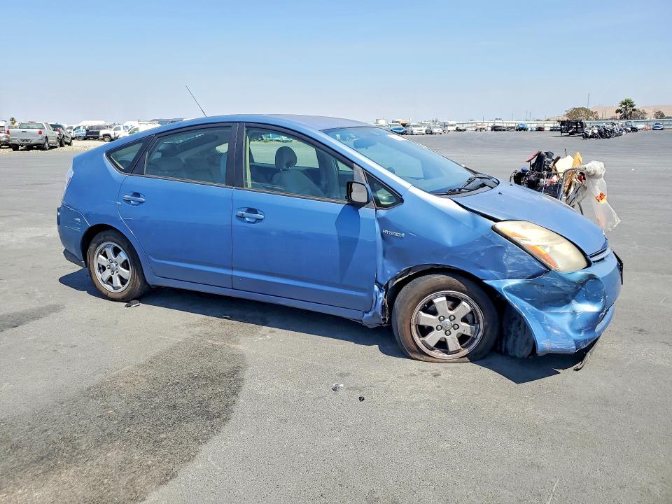 Photo 4 from auction – 2006 TOYOTA PRIUS with VIN JTDKB20U267070634