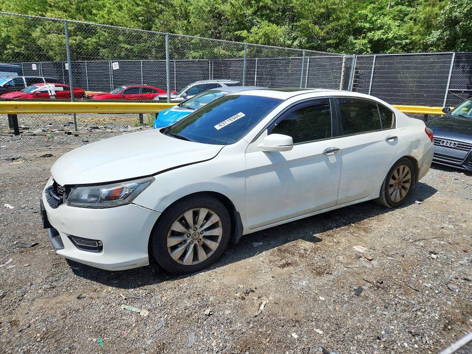 HONDA ACCORD 2013 with VIN 1HGCR2F85DA103721 - Photo from auction