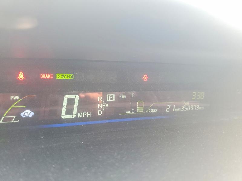 Photo 9 from auction – 2012 TOYOTA PRIUS V with VIN JTDZN3EU4C3046553